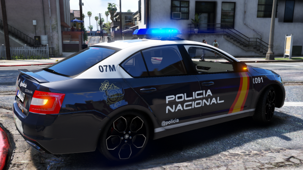 /Ficticio/ Skoda Octavia VRS Policía Nacional.